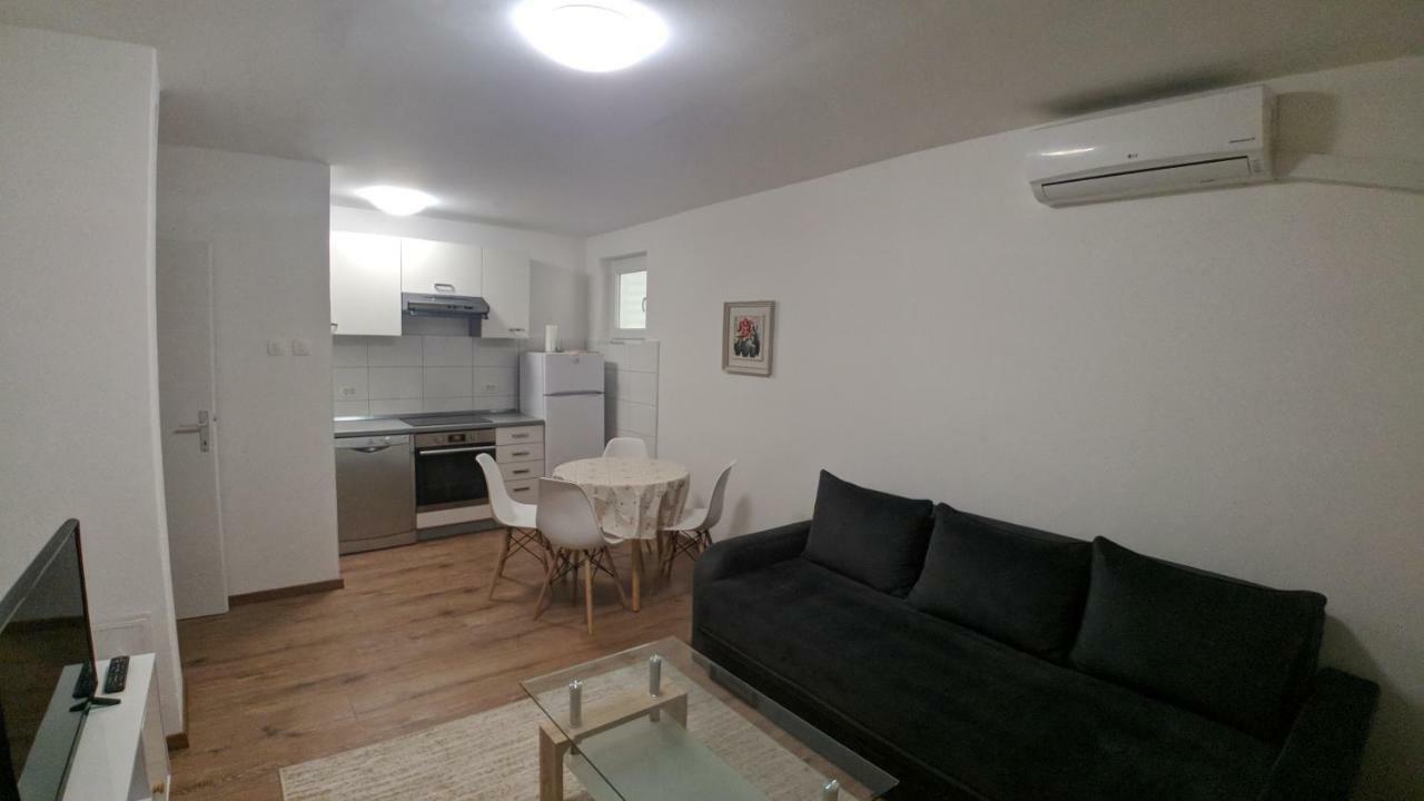 City Mid Mostar Apartment 外观 照片